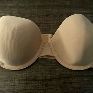 Victoria’s Secret Strapless Nude Contour Bra